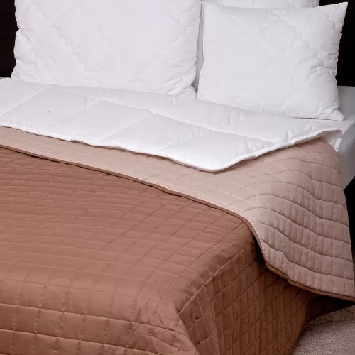 Naturtex Laura microfiber ágytakaró - barna-drapp 140x240 cm